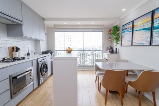 Cozinha de apartamento à venda com 2 quartos, 46m² em Vila Ré, São Paulo