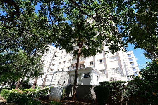 Fachada do Prédio de apartamento à venda com 3 quartos, 100m² em Cambuí, Campinas