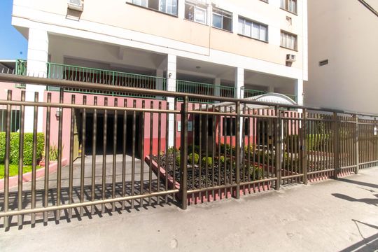 Fachada de apartamento à venda com 2 quartos, 60m² em Largo do Barradas, Niterói
