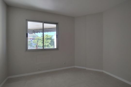 Quarto 2 de apartamento à venda com 2 quartos, 138m² em Anil, Rio de Janeiro