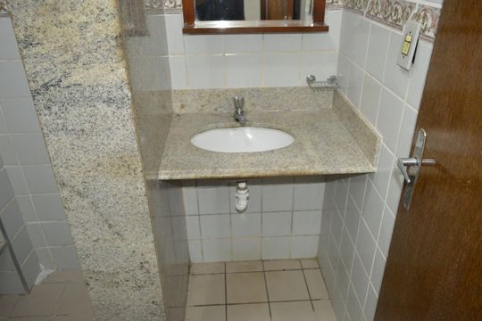 Banheiro de apartamento para alugar com 3 quartos, 53m² em Jardim Paulistano, Ribeirão Preto