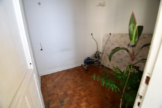 Quarto de Serviço de apartamento à venda com 3 quartos, 168m² em Centro, Campinas