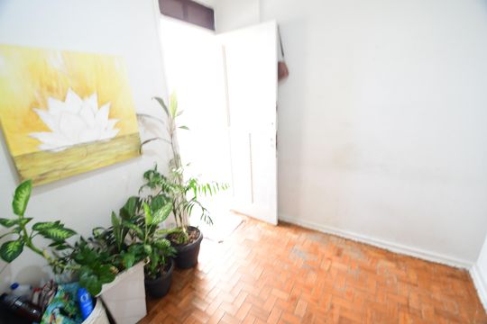 Quarto de Serviço de apartamento à venda com 3 quartos, 168m² em Centro, Campinas