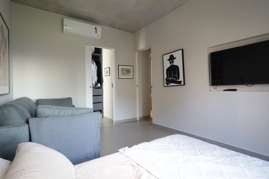 Quarto 1 de apartamento para alugar com 2 quartos, 70m² em Panamby, São Paulo