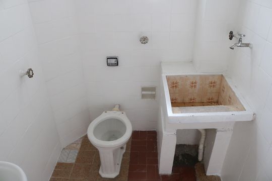 Banheiro de apartamento para alugar com 1 quarto, 40m² em Barra Funda, São Paulo