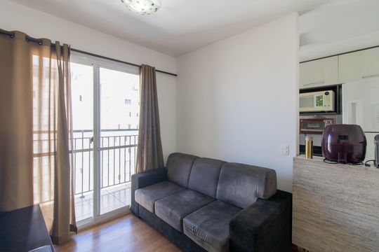 Sala de apartamento à venda com 3 quartos, 57m² em Jardim Cocaia, Guarulhos