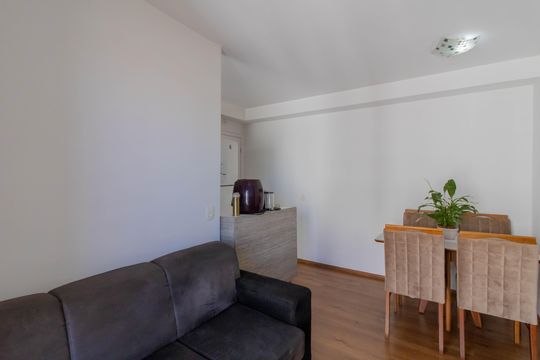 Sala de apartamento à venda com 3 quartos, 57m² em Jardim Cocaia, Guarulhos