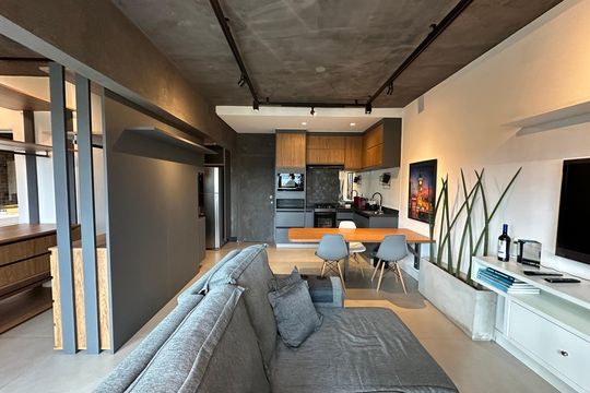 Sala de apartamento para alugar com 1 quarto, 57m² em Alphaville Industrial, Barueri