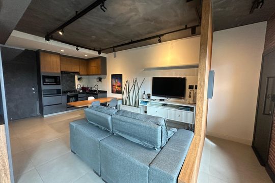 Sala de apartamento à venda com 1 quarto, 57m² em Alphaville Industrial, Barueri