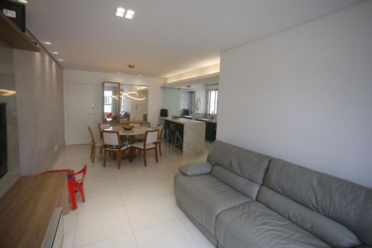 Sala de apartamento à venda com 3 quartos, 81m² em Havaí, Belo Horizonte