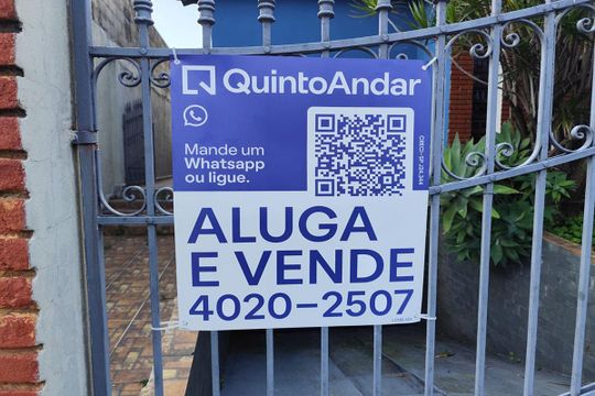 Fachada de casa à venda com 4 quartos, 240m² em Parque Cisper, São Paulo