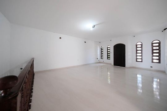 Sala de casa à venda com 4 quartos, 240m² em Parque Cisper, São Paulo