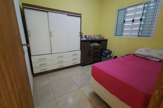 Quarto de casa à venda com 3 quartos, 107m² em Jardim do Mirante, Santo André