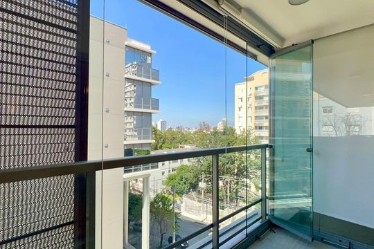 Varanda de kitnet/studio à venda com 1 quarto, 42m² em Pinheiros, São Paulo
