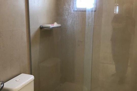 Banheiro de apartamento à venda com 1 quarto, 75m² em Cerqueira César, São Paulo