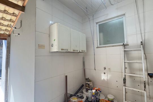 Área de Serviço de casa de condomínio para alugar com 2 quartos, 70m² em Inoã, Maricá