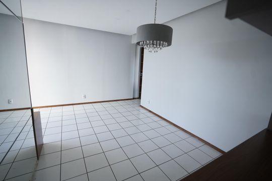 Apartamento para alugar com 3 quartos, 70m² em Residencial Eldorado, Goiânia