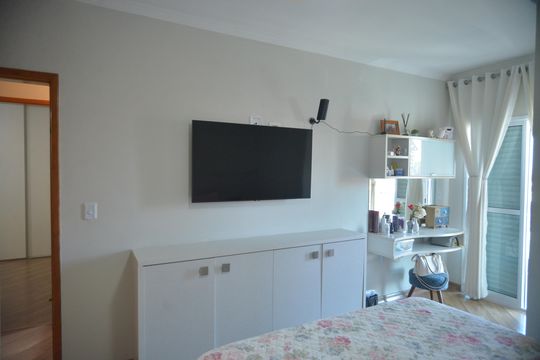 Quarto Suite 1 de apartamento à venda com 3 quartos, 190m² em Vila Camilópolis, Santo André
