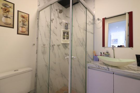 Banheiro de apartamento à venda com 2 quartos, 46m² em Novo Osasco, Osasco