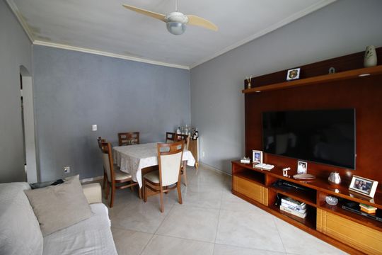 Sala de casa à venda com 2 quartos, 320m² em Curicica, Rio de Janeiro