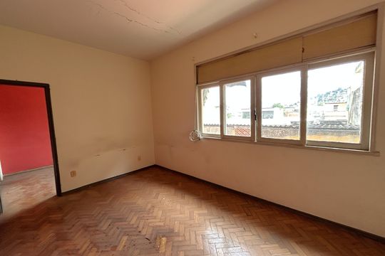 Casa à venda com 2 quartos, 100m² em Inhaúma, Rio de Janeiro