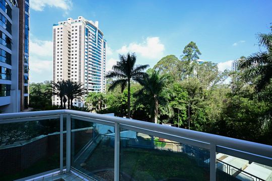 Varanda de apartamento à venda com 4 quartos, 211m² em Parque do Morumbi, São Paulo