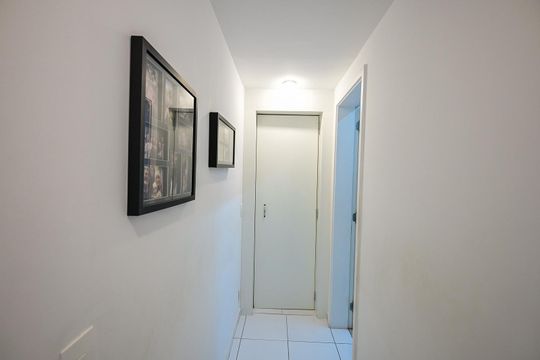 Corredor de apartamento à venda com 4 quartos, 211m² em Parque do Morumbi, São Paulo
