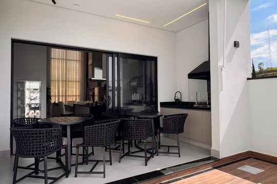 Área externa de casa de condomínio à venda com 3 quartos, 300m² em Jardim America II, Campinas