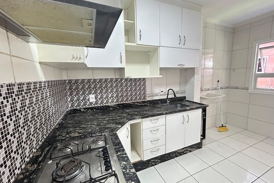 Cozinha de apartamento à venda com 3 quartos, 80m² em Jardim Valeria, Guarulhos