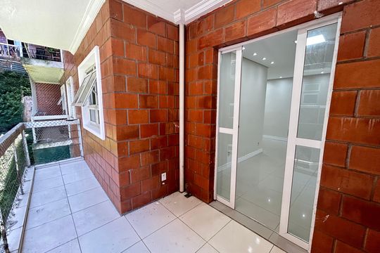 Varanda da Sala de apartamento à venda com 3 quartos, 80m² em Jardim Valeria, Guarulhos