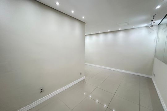 Sala de apartamento à venda com 3 quartos, 80m² em Jardim Valeria, Guarulhos