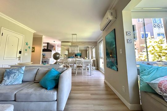 Sala de apartamento para alugar com 4 quartos, 180m² em Lagoa da Conceição, Florianópolis