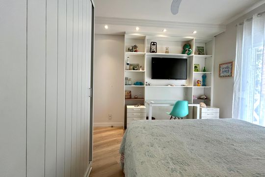 Quarto 1 de apartamento para alugar com 4 quartos, 180m² em Lagoa da Conceição, Florianópolis
