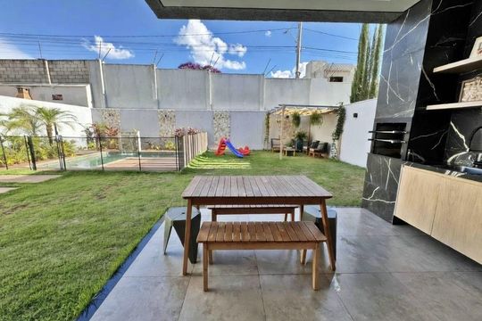 Casa de Condomínio para alugar com 4 quartos, 262m² em Santo Antônio, Vespasiano