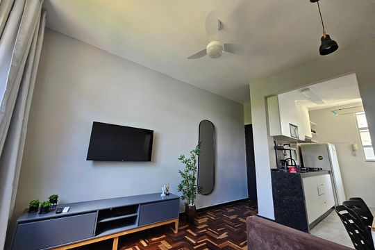 Sala de apartamento para alugar com 2 quartos, 50m² em Padre Eustáquio, Belo Horizonte