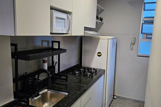 Cozinha de apartamento para alugar com 2 quartos, 50m² em Padre Eustáquio, Belo Horizonte