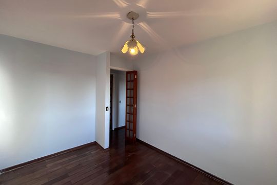 Quarto 2 de apartamento para alugar com 3 quartos, 8753m² em Jardim da Campina, São Paulo