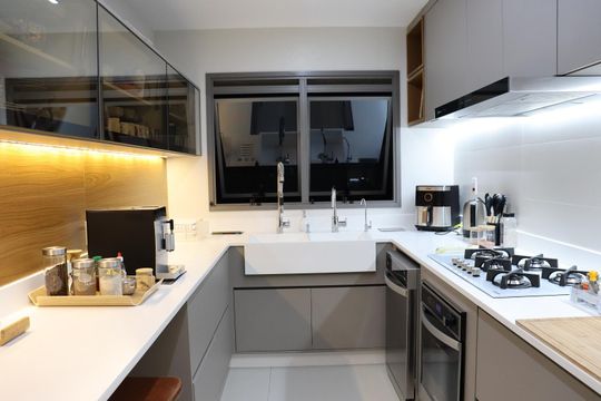 Cozinha de apartamento à venda com 3 quartos, 155m² em Indianópolis, São Paulo
