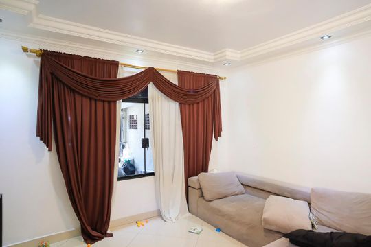 Casa à venda com 4 quartos, 140m² em Vila Palmares, São Caetano do Sul
