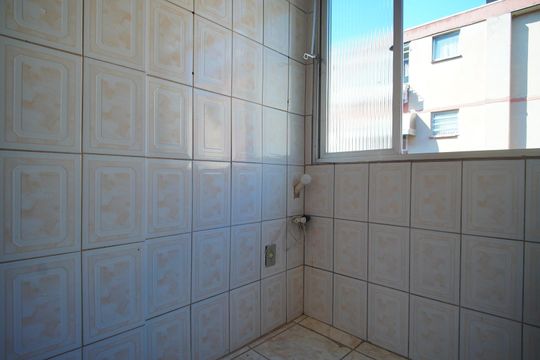 Cozinha e Área de Serviço de apartamento à venda com 1 quarto, 35m² em Vila Ipiranga, Porto Alegre