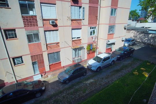 Suíte - Vista de apartamento à venda com 1 quarto, 35m² em Vila Ipiranga, Porto Alegre