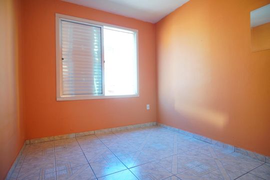 Suíte de apartamento à venda com 1 quarto, 35m² em Vila Ipiranga, Porto Alegre
