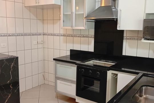 Cozinha de casa à venda com 2 quartos, 100m² em Jardim Maia, Guarulhos
