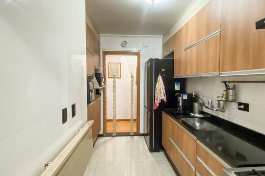 Cozinha de apartamento à venda com 2 quartos, 54m² em Burgo Paulista, São Paulo