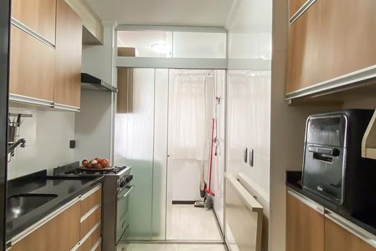 Cozinha de apartamento à venda com 2 quartos, 54m² em Burgo Paulista, São Paulo