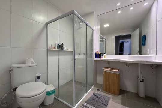 Banheiro Social de apartamento à venda com 2 quartos, 66m² em Recreio dos Bandeirantes, Rio de Janeiro