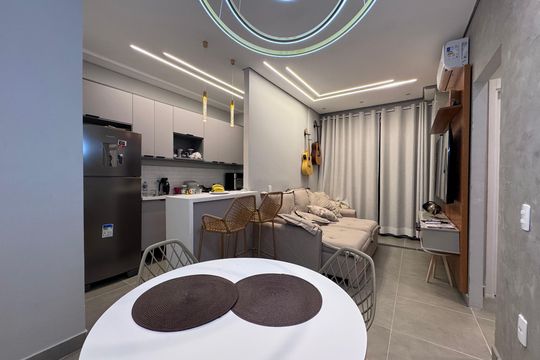 Sala de apartamento à venda com 2 quartos, 66m² em Recreio dos Bandeirantes, Rio de Janeiro