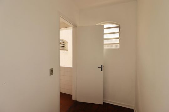 Quarto de Serviço de apartamento à venda com 2 quartos, 82m² em Parque Jaçatuba, Santo André