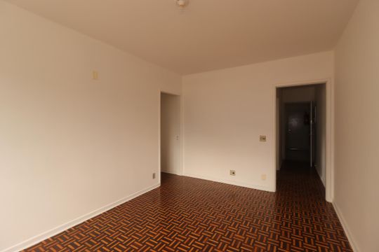 Sala de apartamento à venda com 2 quartos, 82m² em Parque Jaçatuba, Santo André