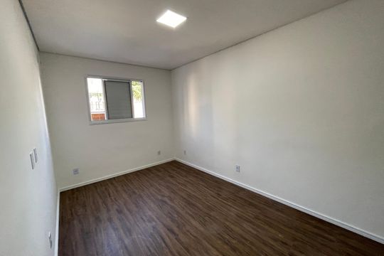 Quarto 1 de apartamento para alugar com 2 quartos, 58m² em Jardim Belizário, Cotia